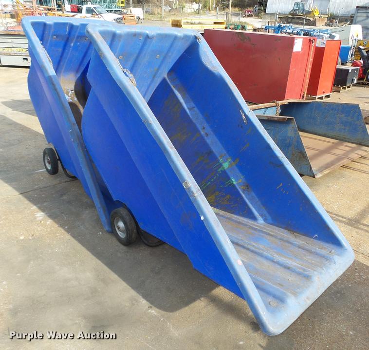 image for item CA9300 (2) Bayhead poly trash carts