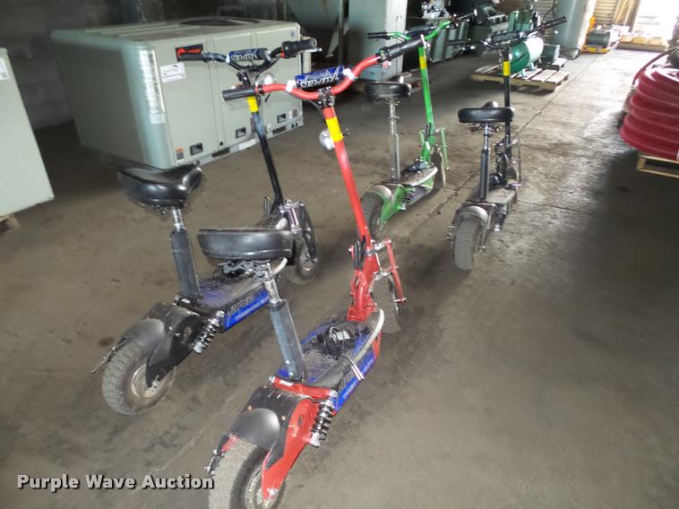 image for item CA9319 (4) Super Turbo 800 Elite scooters