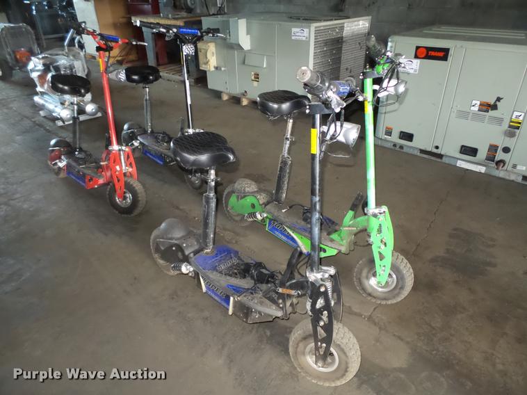 image for item CA9319 (4) Super Turbo 800 Elite scooters