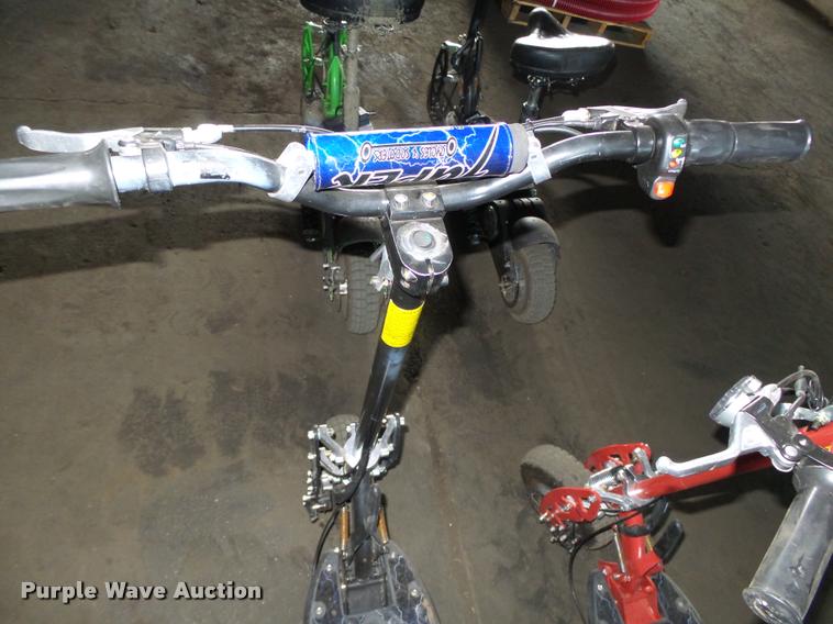 image for item CA9319 (4) Super Turbo 800 Elite scooters