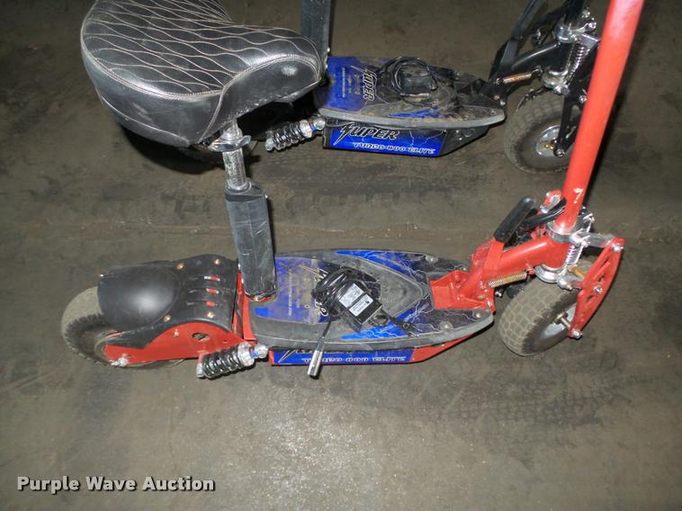 image for item CA9319 (4) Super Turbo 800 Elite scooters