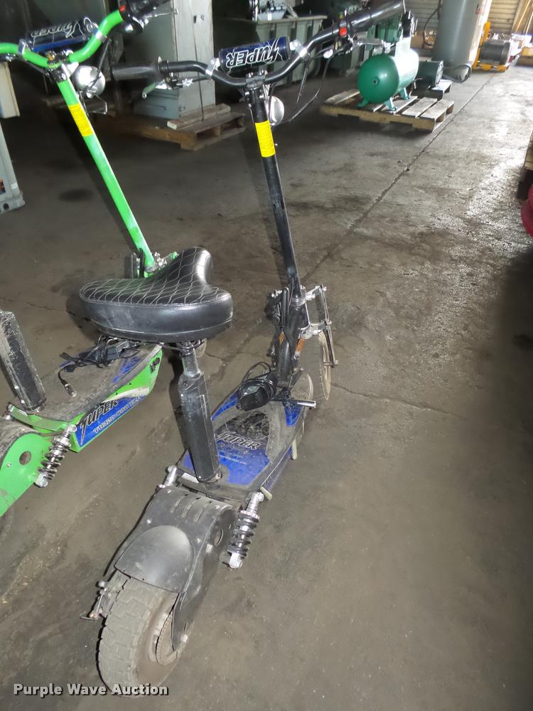 image for item CA9319 (4) Super Turbo 800 Elite scooters