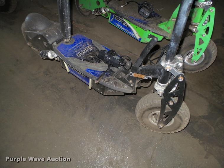 image for item CA9319 (4) Super Turbo 800 Elite scooters