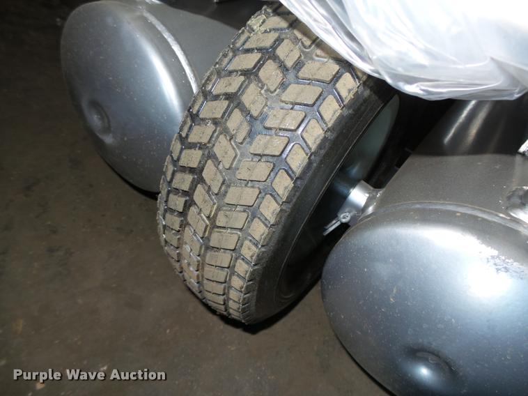 image for item CA9320 Universal tools