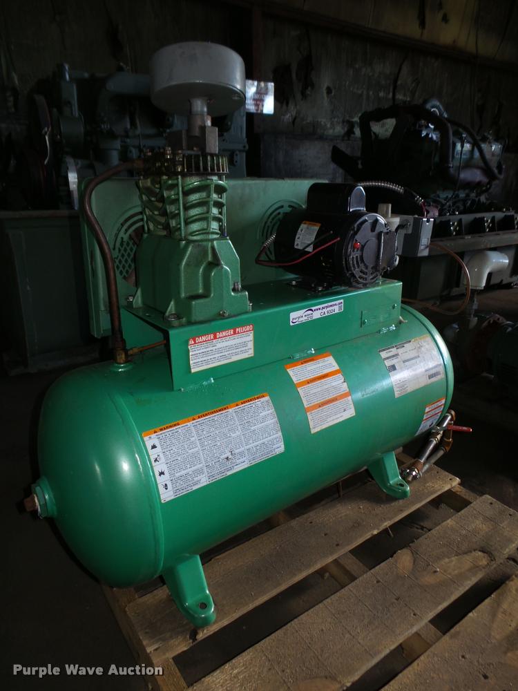 image for item CA9324 2001 Melben air compressor