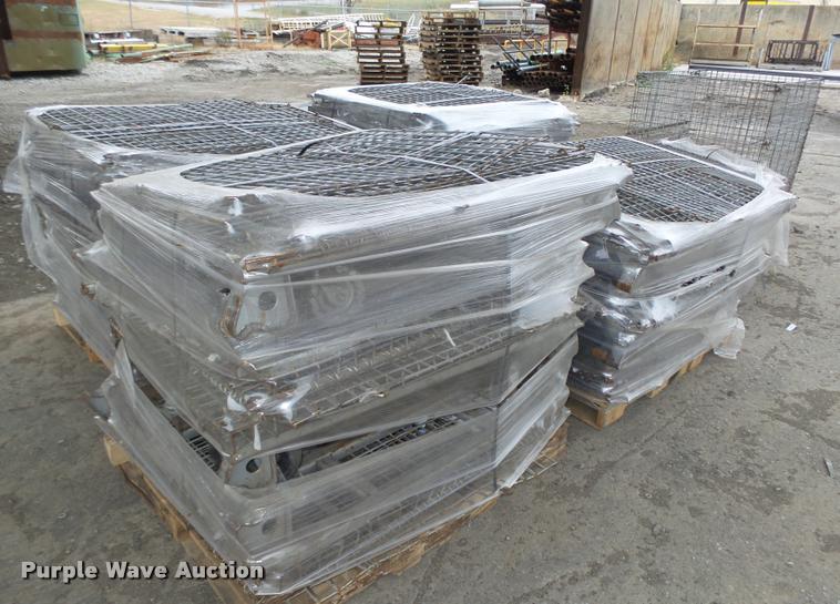 image for item CA9325 (18) collapsible wire baskets