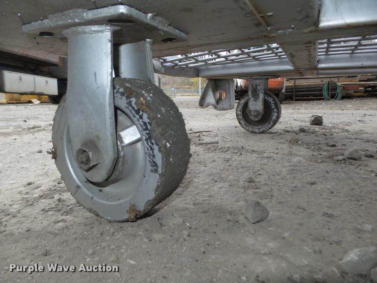 image for item CA9325 (18) collapsible wire baskets