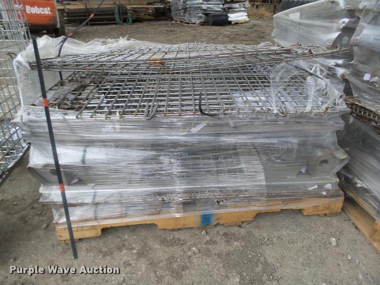 image for item CA9325 (18) collapsible wire baskets