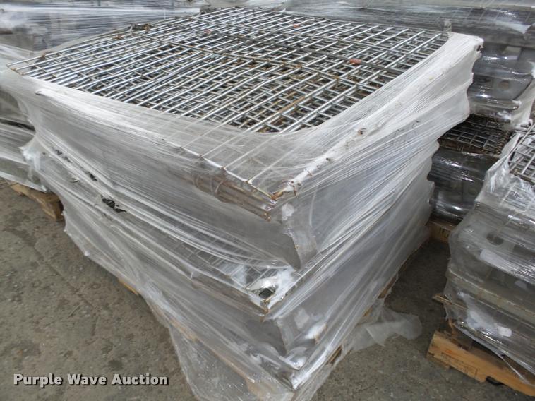 image for item CA9325 (18) collapsible wire baskets