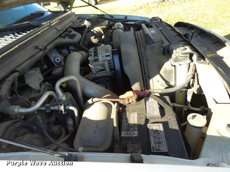 image for item DA2039 2006 Ford F350 Super Duty flatbed pickup truck