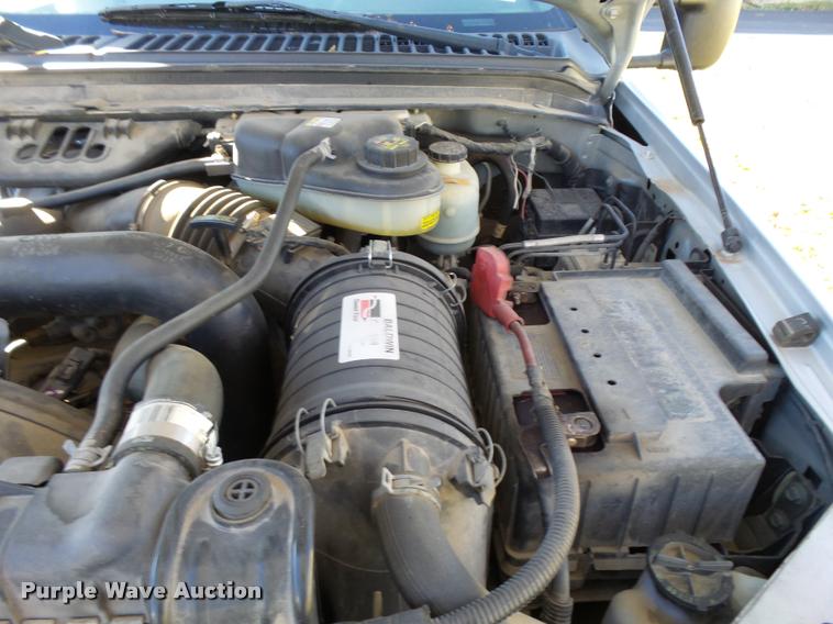 image for item DA2039 2006 Ford F350 Super Duty flatbed pickup truck