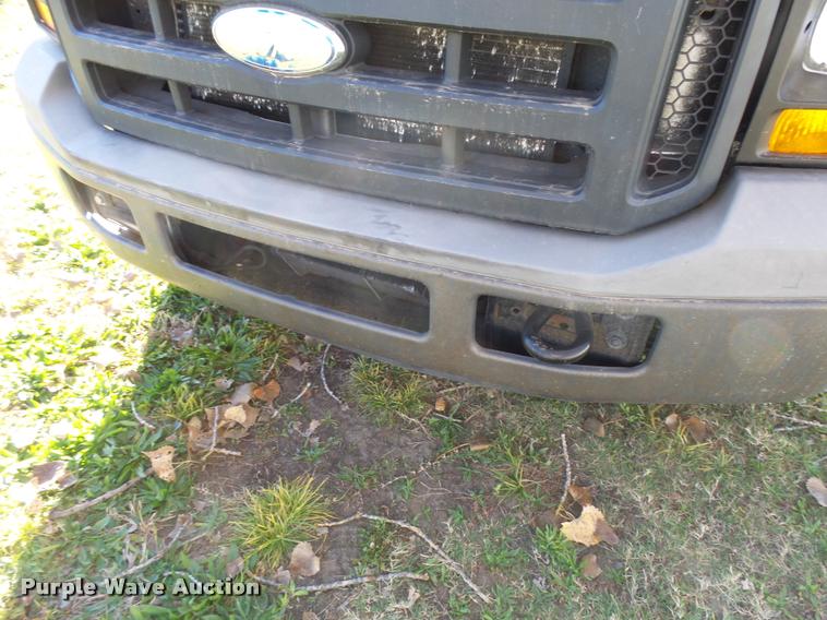 image for item DA2039 2006 Ford F350 Super Duty flatbed pickup truck