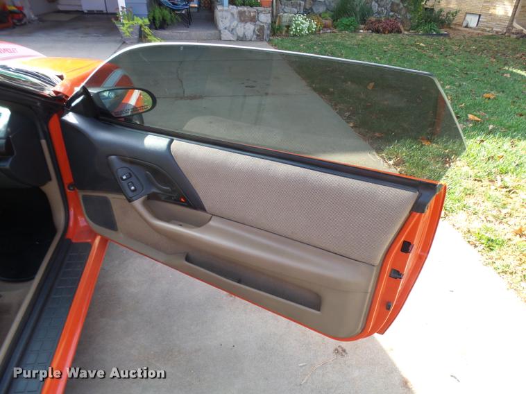 image for item DA2068 1994 Chevrolet Camaro Z28