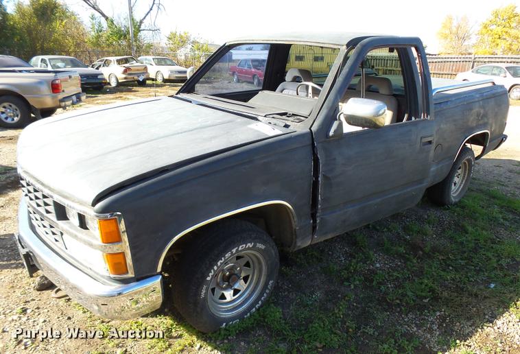 image for item DA2069 1989 Chevrolet 1500 pickup truck