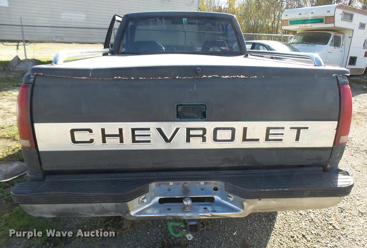 image for item DA2069 1989 Chevrolet 1500 pickup truck
