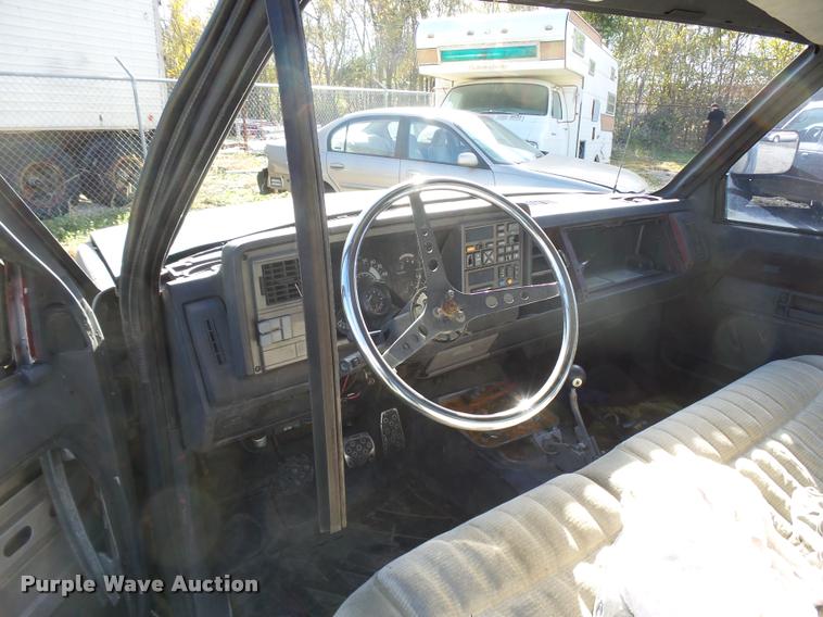 image for item DA2069 1989 Chevrolet 1500 pickup truck