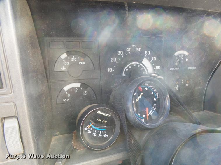 image for item DA2069 1989 Chevrolet 1500 pickup truck