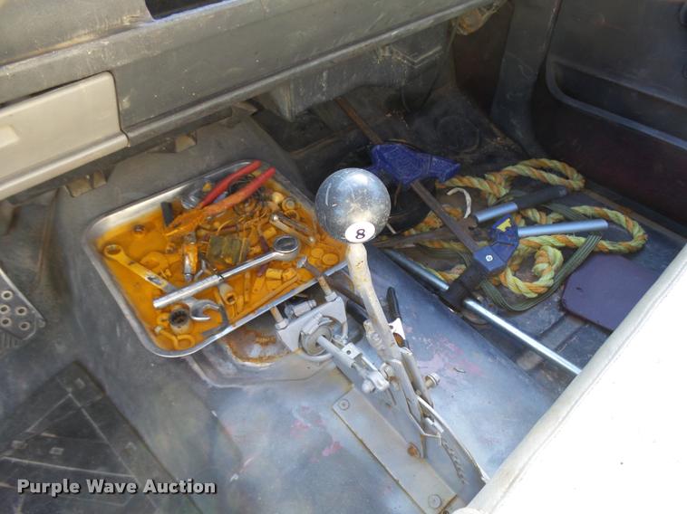 image for item DA2069 1989 Chevrolet 1500 pickup truck