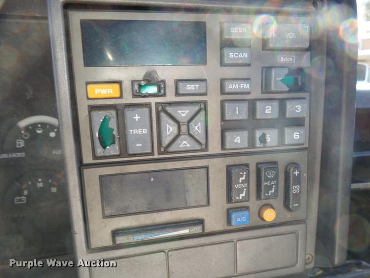 image for item DA2069 1989 Chevrolet 1500 pickup truck