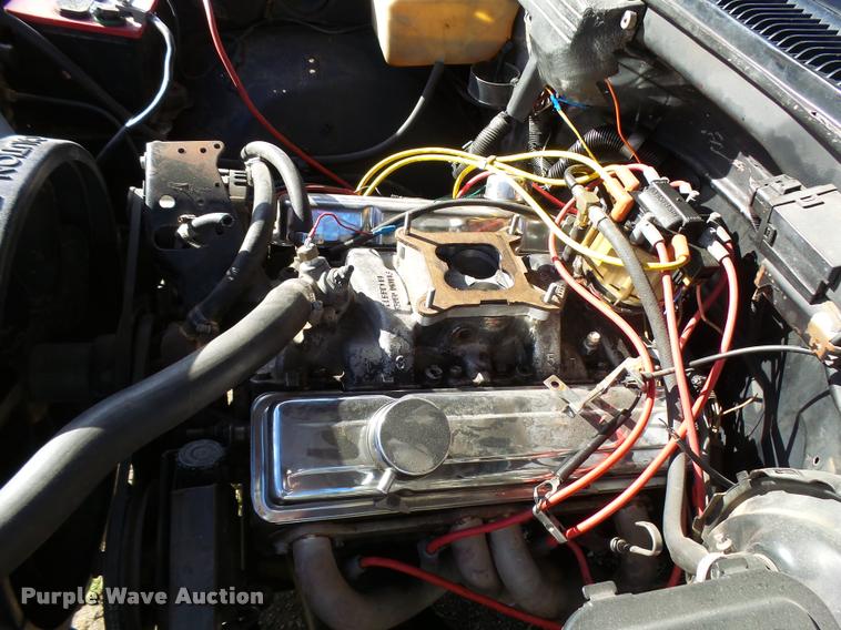 image for item DA2069 1989 Chevrolet 1500 pickup truck