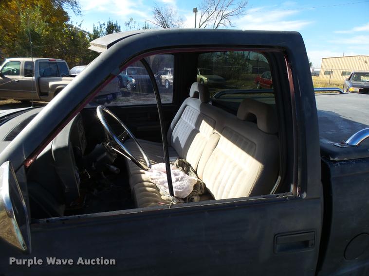 image for item DA2069 1989 Chevrolet 1500 pickup truck