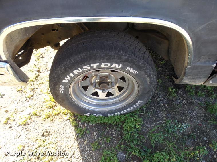 image for item DA2069 1989 Chevrolet 1500 pickup truck