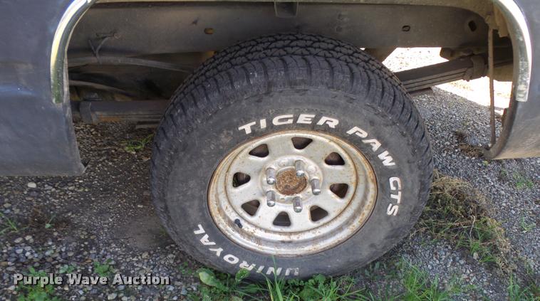 image for item DA2069 1989 Chevrolet 1500 pickup truck