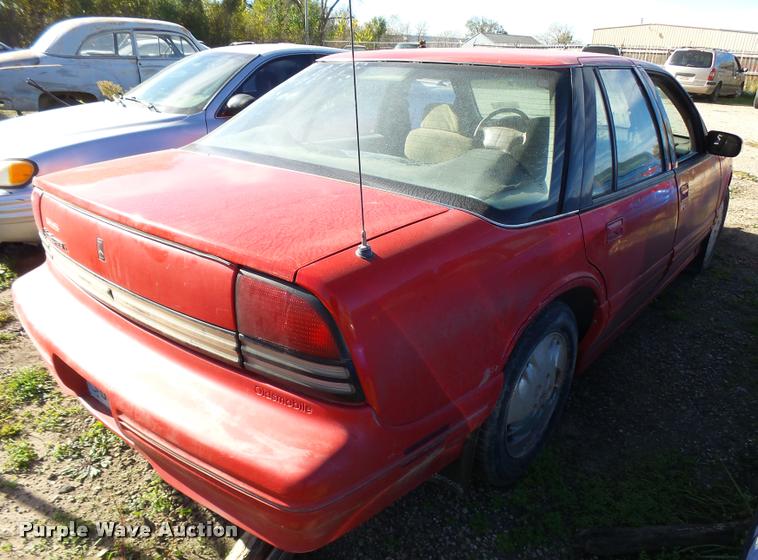 image for item DA2070 1996 Oldsmobile Cutlass Supreme