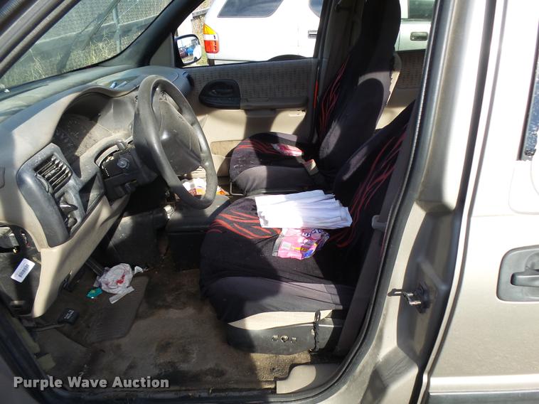image for item DA2072 2000 Chevrolet Venture van