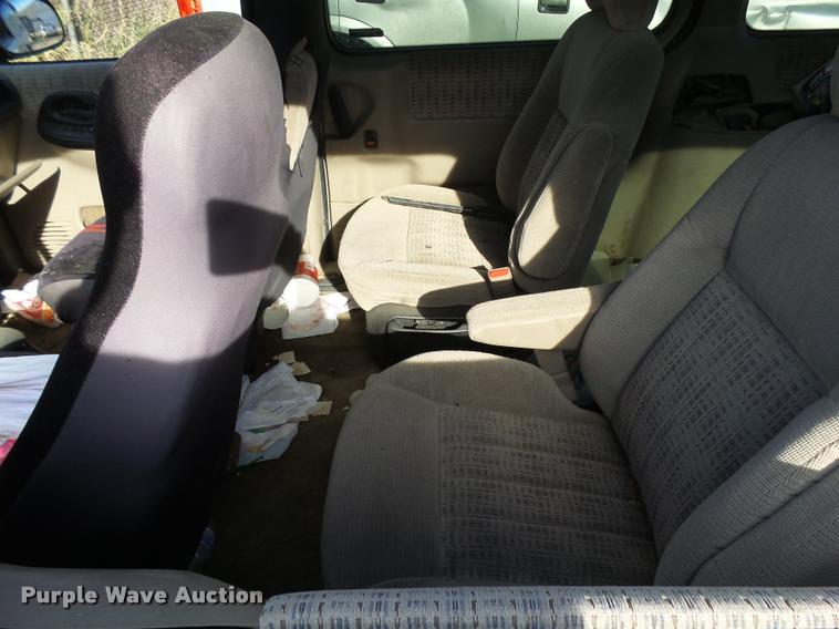 image for item DA2072 2000 Chevrolet Venture van