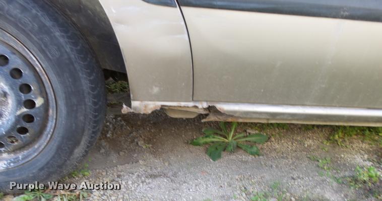 image for item DA2072 2000 Chevrolet Venture van