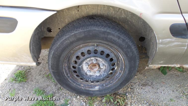 image for item DA2072 2000 Chevrolet Venture van
