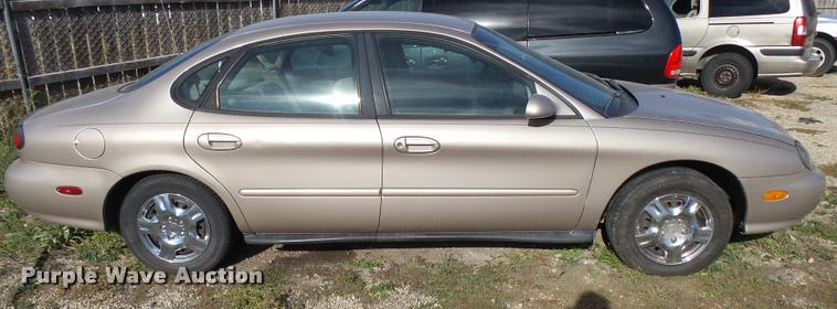 image for item DA2073 1999 Ford Taurus