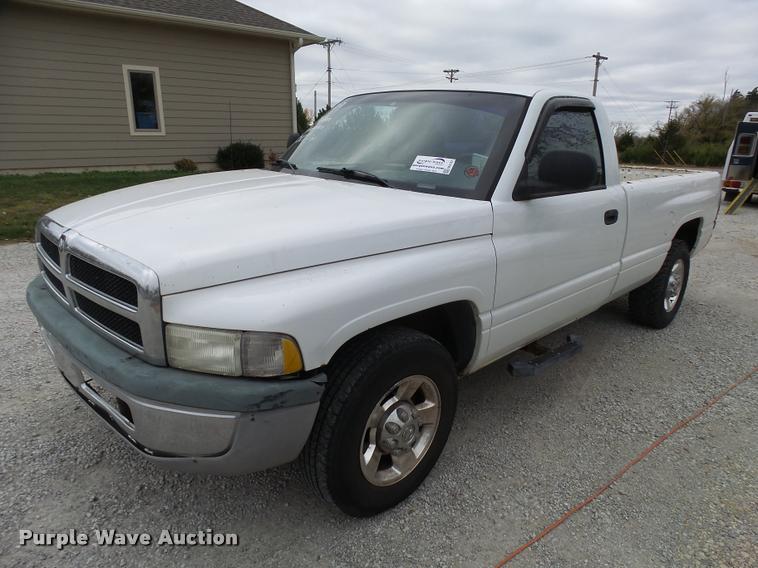 image for item DA2103 1999 Dodge Ram 2500 pickup truck
