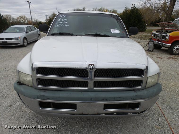 image for item DA2103 1999 Dodge Ram 2500 pickup truck