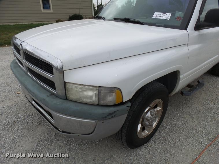 image for item DA2103 1999 Dodge Ram 2500 pickup truck