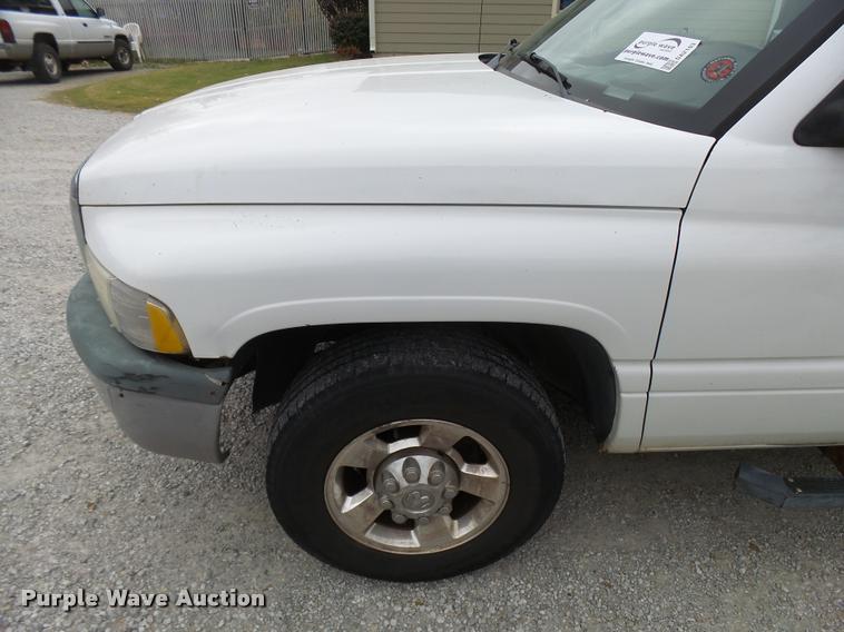 image for item DA2103 1999 Dodge Ram 2500 pickup truck