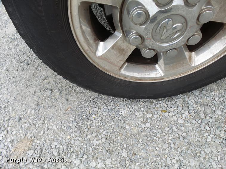 image for item DA2103 1999 Dodge Ram 2500 pickup truck