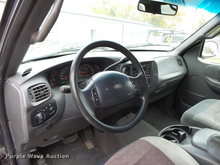 image for item DA2105 2001 Ford F150 SuperCrew pickup truck