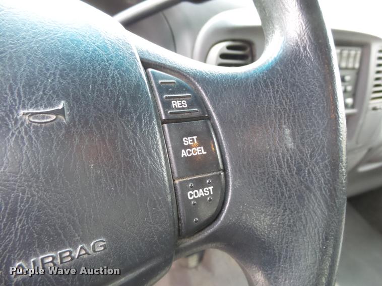 image for item DA2105 2001 Ford F150 SuperCrew pickup truck