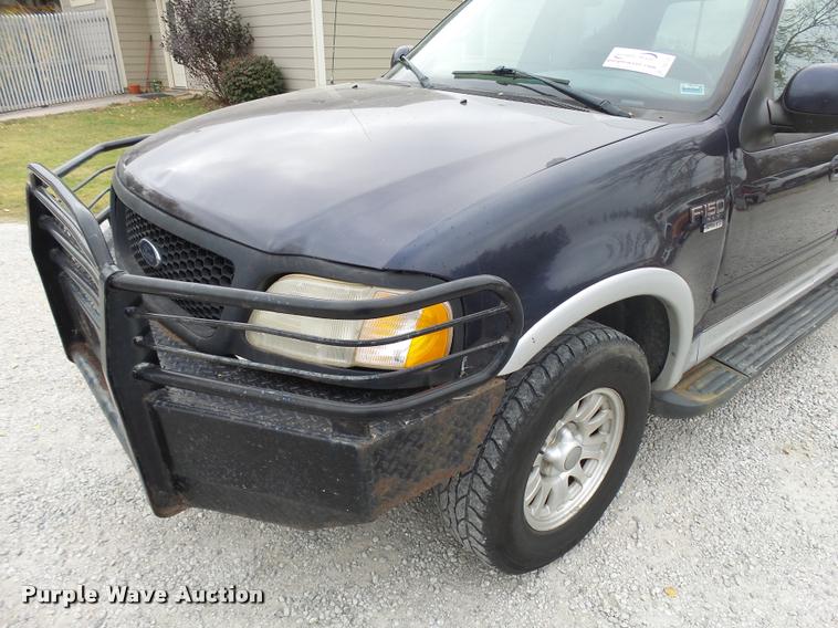 image for item DA2105 2001 Ford F150 SuperCrew pickup truck
