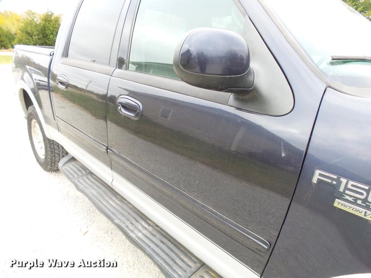 image for item DA2105 2001 Ford F150 SuperCrew pickup truck