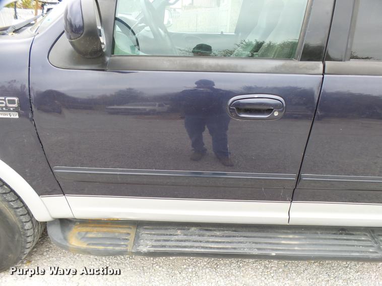 image for item DA2105 2001 Ford F150 SuperCrew pickup truck