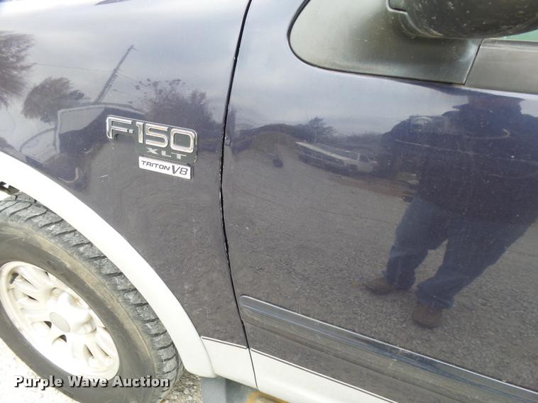 image for item DA2105 2001 Ford F150 SuperCrew pickup truck