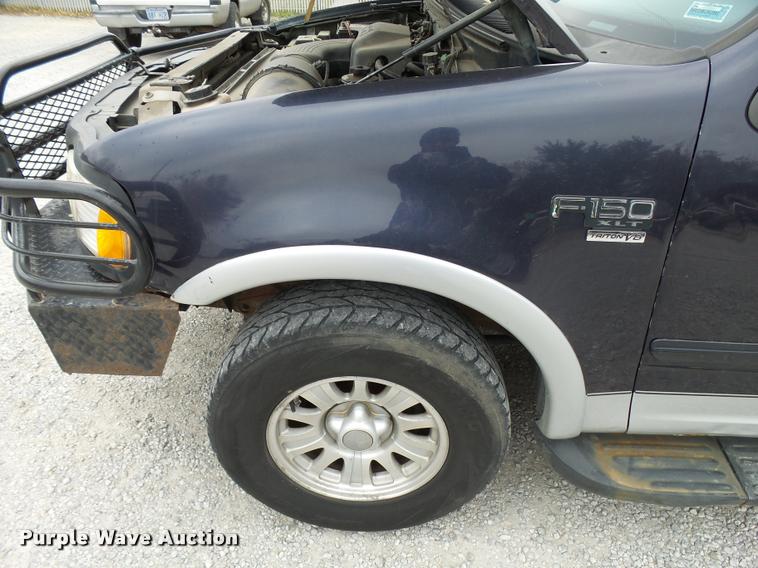 image for item DA2105 2001 Ford F150 SuperCrew pickup truck