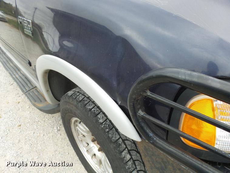 image for item DA2105 2001 Ford F150 SuperCrew pickup truck