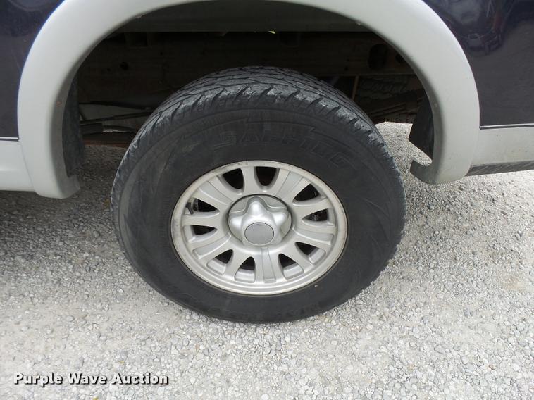 image for item DA2105 2001 Ford F150 SuperCrew pickup truck