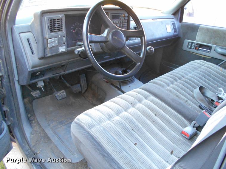 image for item DA2106 1990 Chevrolet 3500 brush fire truck