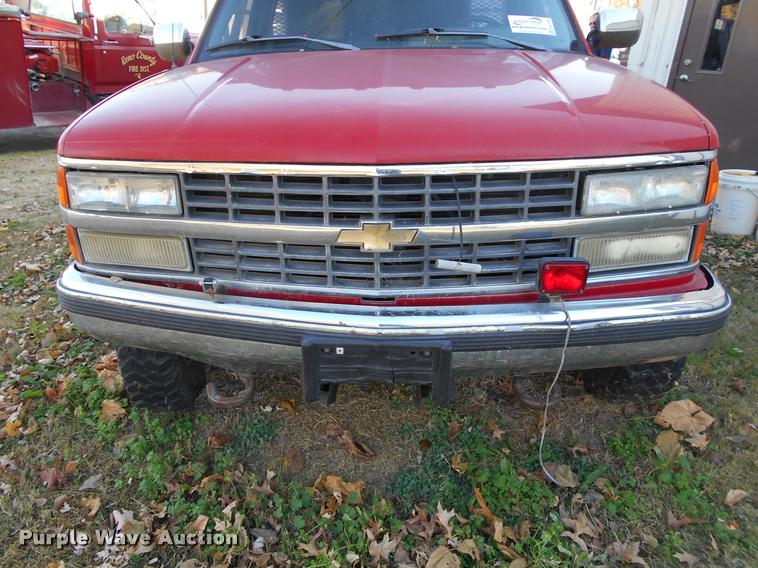 image for item DA2106 1990 Chevrolet 3500 brush fire truck