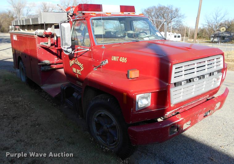 image for item DA2107 1984 Ford F700 brush fire truck